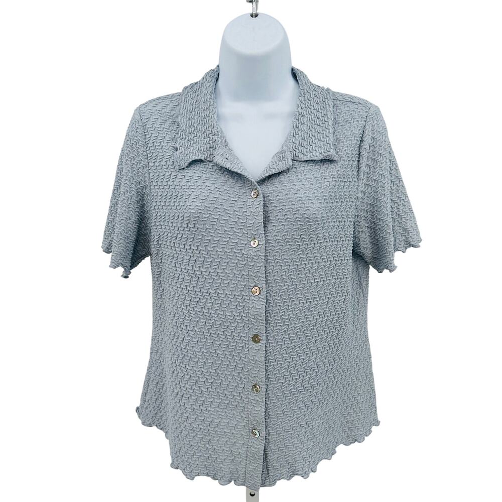 Status by Chenault Top Light Blue Textured Button Front WMNS M Chic Stretch